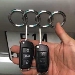 Làm chìa khóa remote Audi Q7