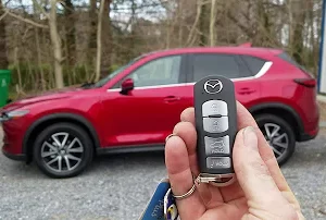 Làm chìa khóa xe Mazda CX5