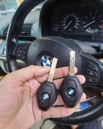 Chìa khóa remote BMW 520i