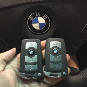 Chìa khóa thông minh BMW 745Li