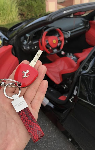 chìa khóa remote Ferrari