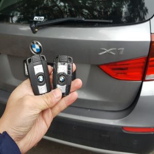 chìa khóa thông minh BMW X1