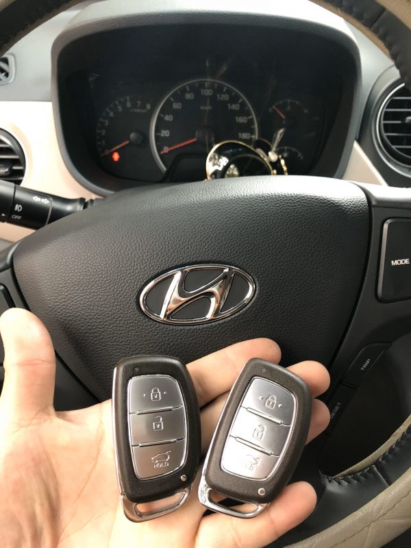 Chìa khóa thông minh Hyundai i20 Active