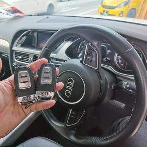 Chìa khóa thông minh smartkey Audi A2 A4 A6 A8 3 nút