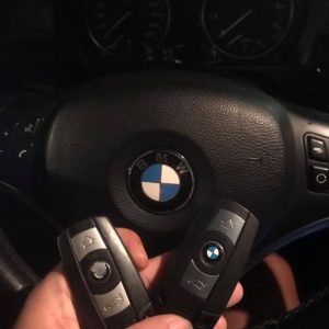 Chìa khóa bán thông minh BMW 325i
