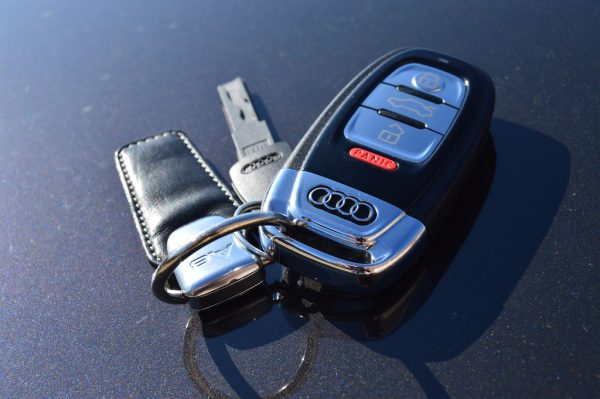 Chìa Khóa Thông Minh Smartkey Audi A2 A4 A6 A8 4 Nút