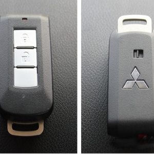 Các dịch vụ về chìa khóa thông minh Mitsubishi Triton