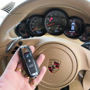 Chìa khóa thông minh Porsche Macan